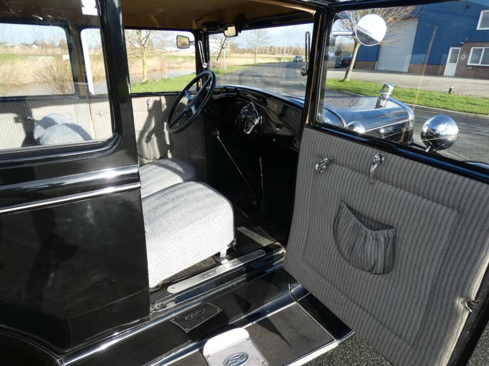 Immagine 24/43 di Ford Model A Tudor Sedan (1931)