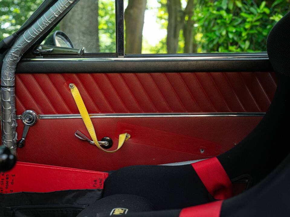 Bild 39/50 von FIAT 124 Sport Coupe (1971)