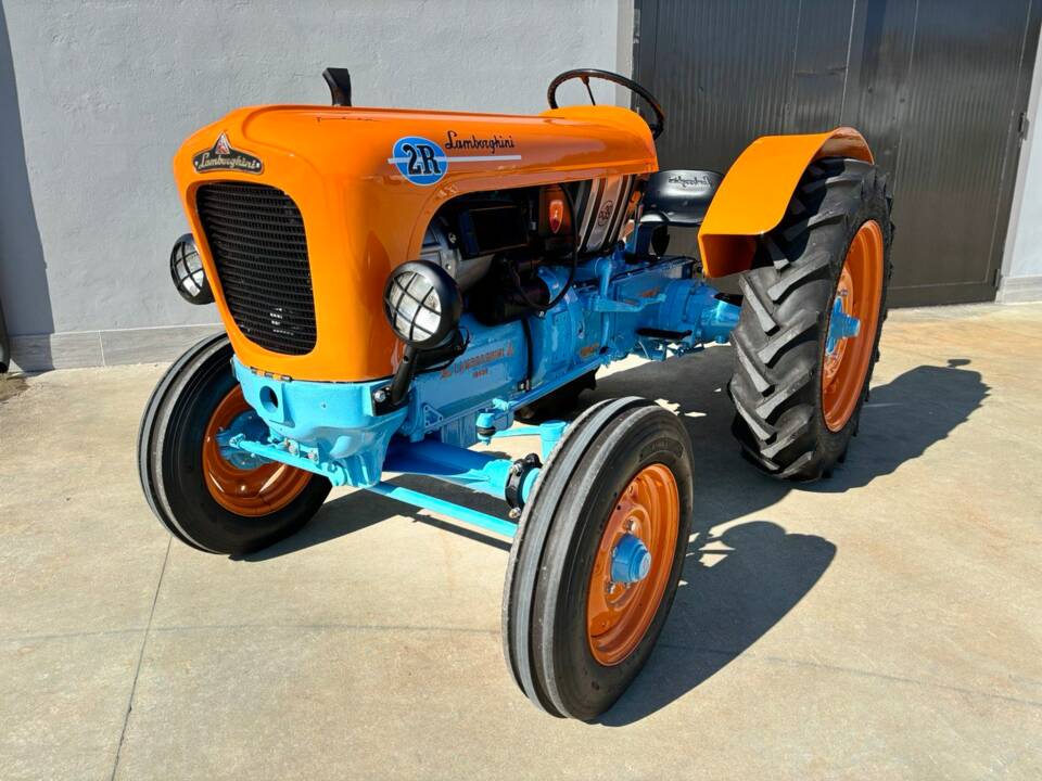 Immagine 6/106 di Lamborghini 2R (1965)
