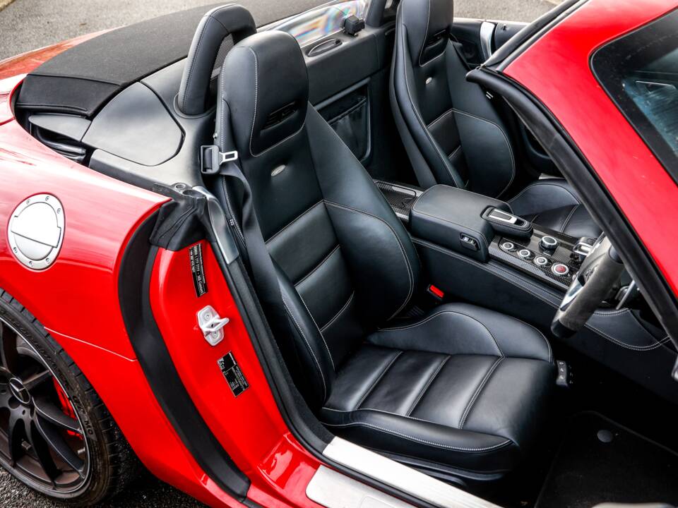 Image 28/40 of Mercedes-Benz SLS AMG Roadster (2011)