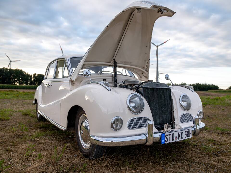 Afbeelding 2/19 van BMW 502 - 3.2 Litre (1961)