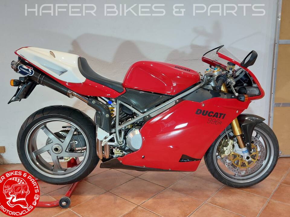 Immagine 3/21 di Ducati DUMMY (2001)
