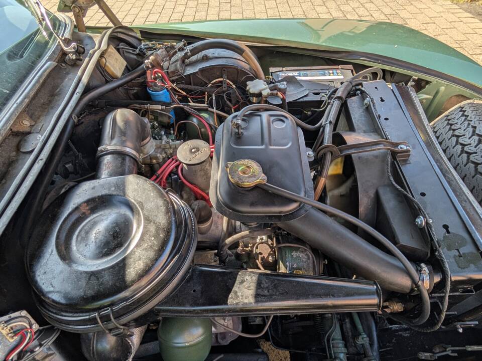 Image 14/25 of Citroën DS 23 Pallas (1975)