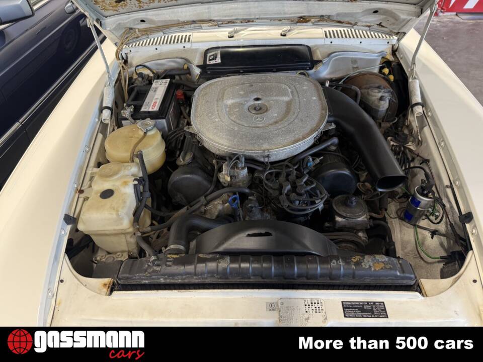 Image 12/15 of Mercedes-Benz 380 SL (1985)