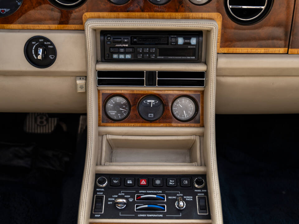 Bild 19/26 von Bentley Continental (1992)