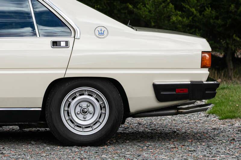 Image 16/38 of Maserati Quattroporte 4900 (1984)