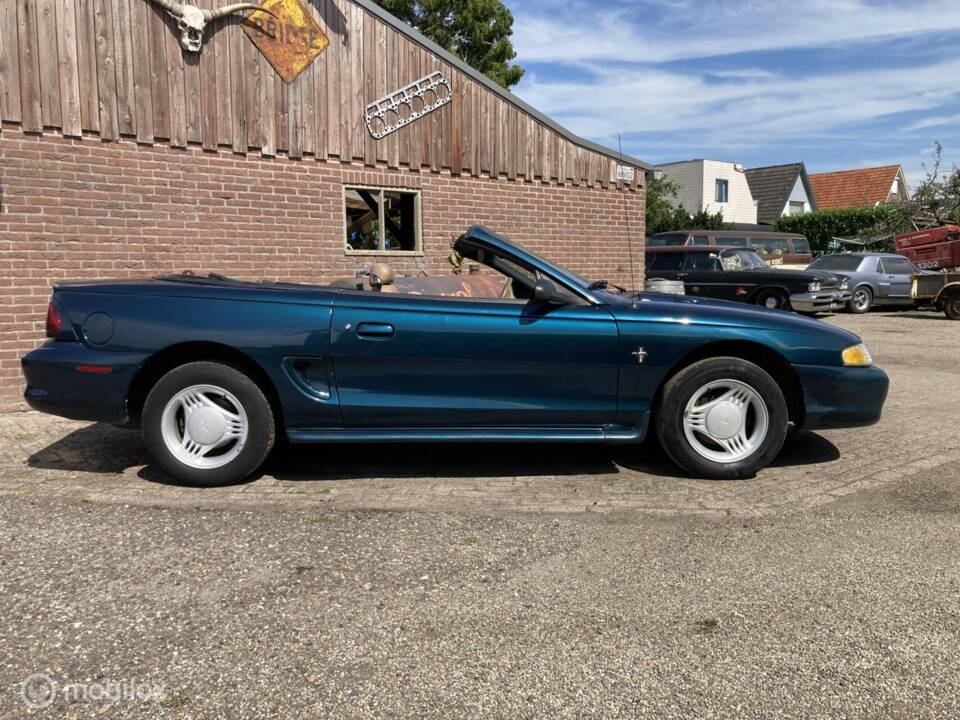 Image 45/46 of Ford Mustang (1995)