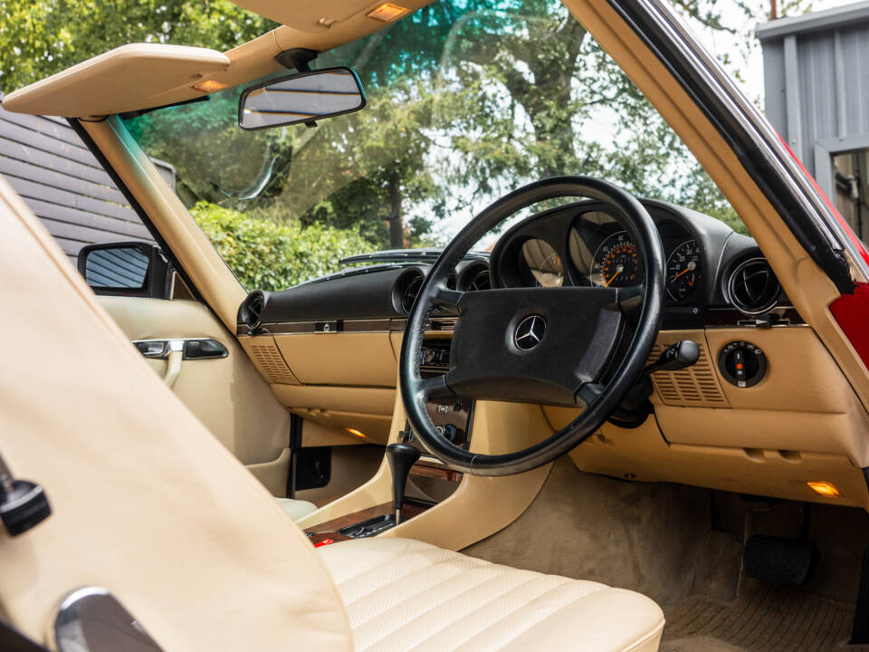 Image 48/59 of Mercedes-Benz 300 SL (1989)