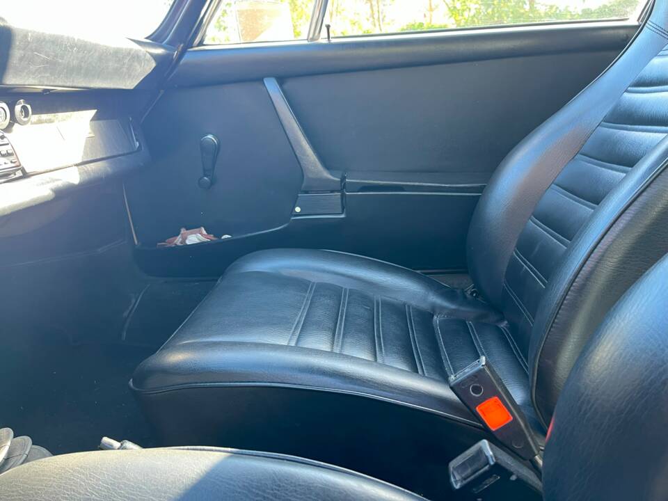 Image 28/77 de Porsche 911 2.7 S (1974)
