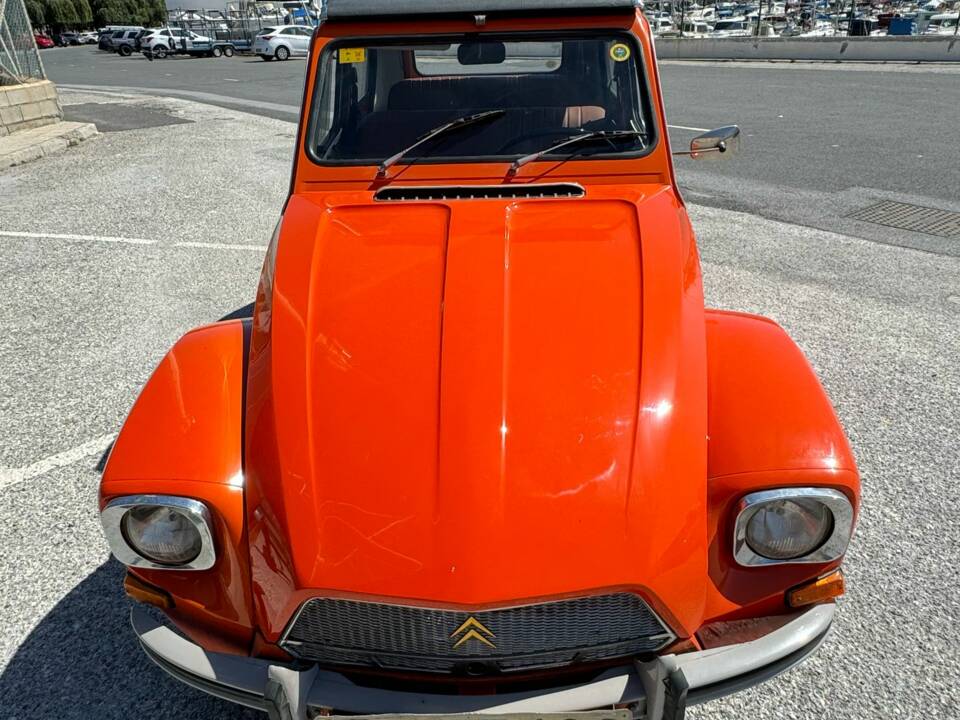 Image 2/4 of Citroën Dyane 6 (1969)