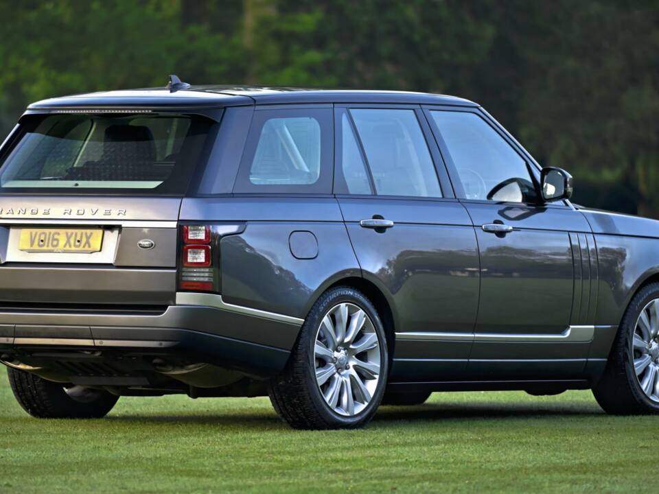 Image 16/50 de Land Rover Range Rover Autobiography SDV8 (2016)