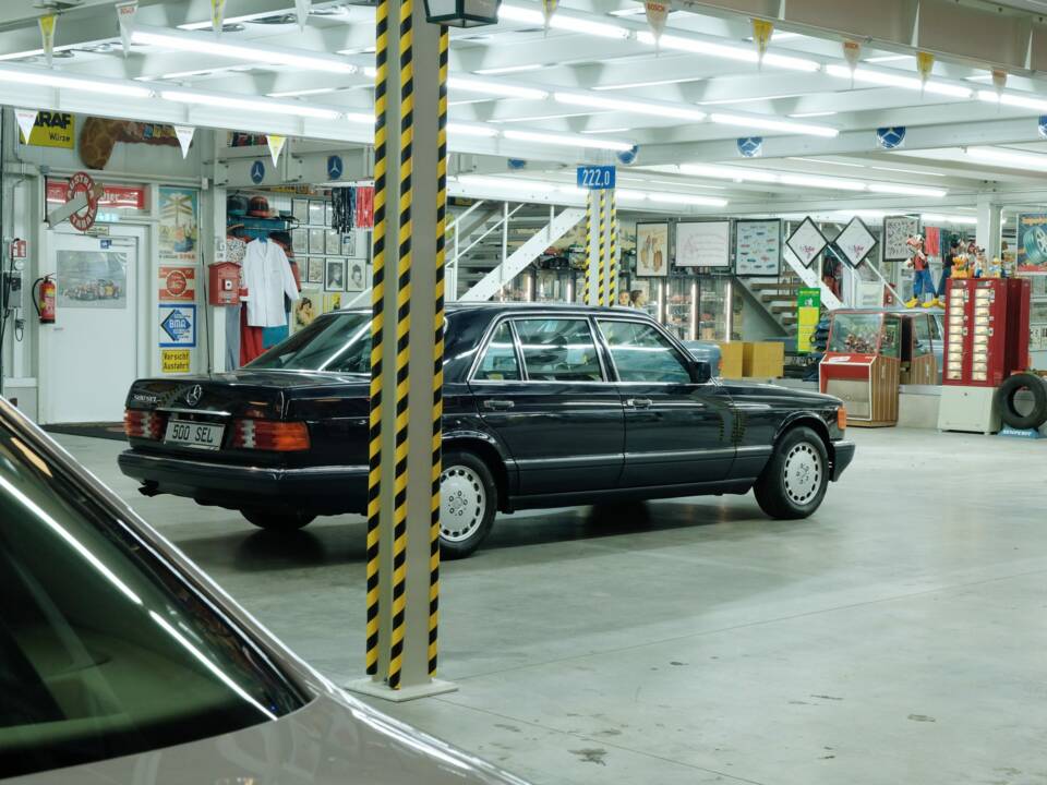 Bild 49/50 von Mercedes-Benz 500 SEL (1990)