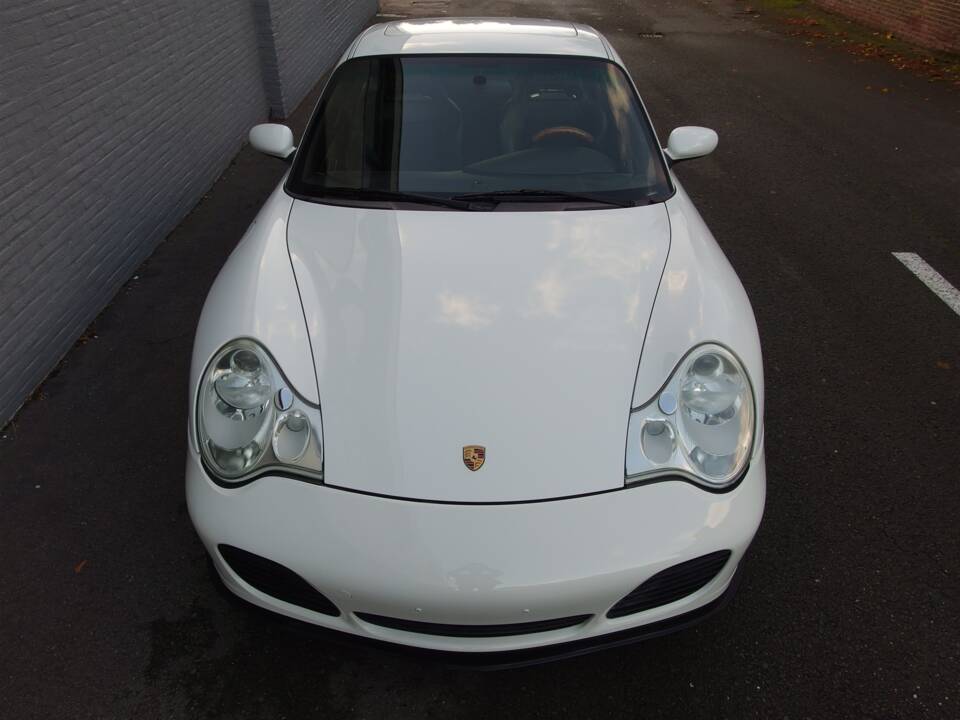 Bild 8/99 von Porsche 911 Turbo (2004)