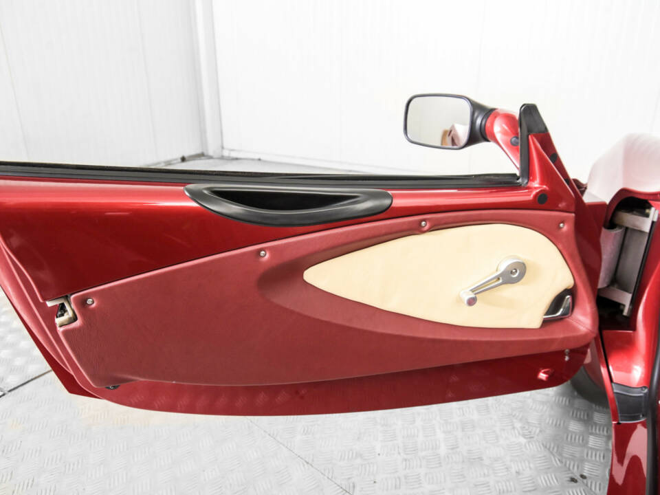 Image 31/50 of Lotus Elise (2003)