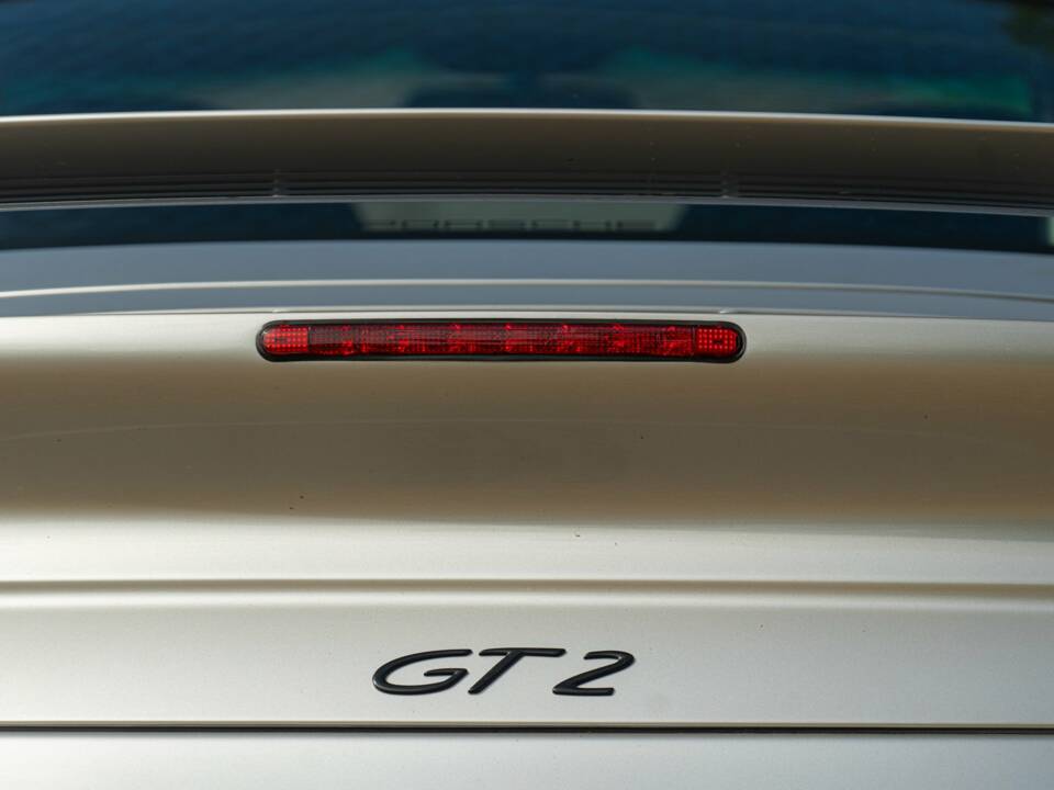 Afbeelding 20/50 van Porsche 911 GT2 (2002)