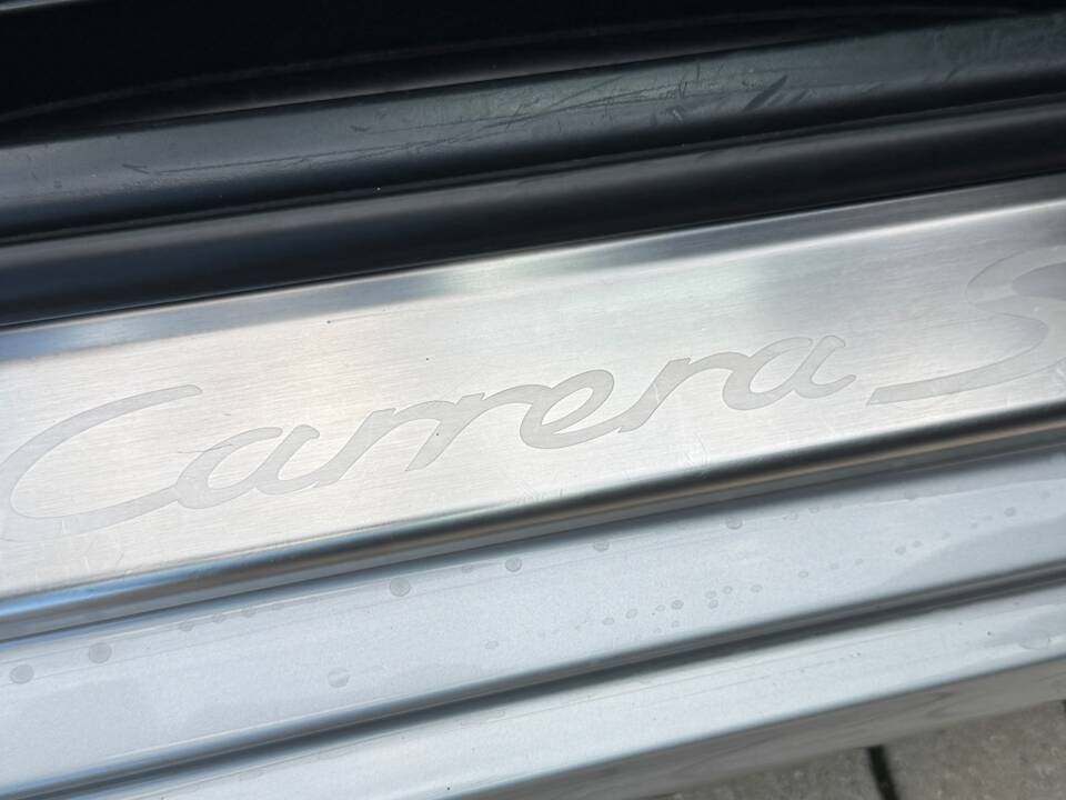 Image 32/59 of Porsche 911 Carrera S (2006)