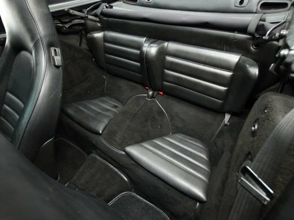 Image 18/30 of Porsche 911 Carrera 3.2 (1986)