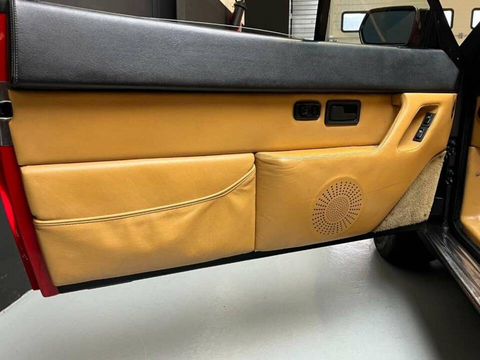 Bild 7/50 von Ferrari Mondial T (1990)