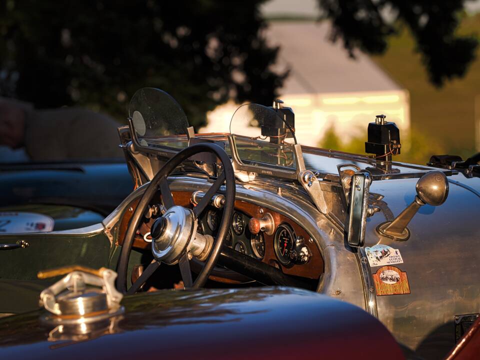 Image 11/13 of Lagonda Six 16/80 (1933)