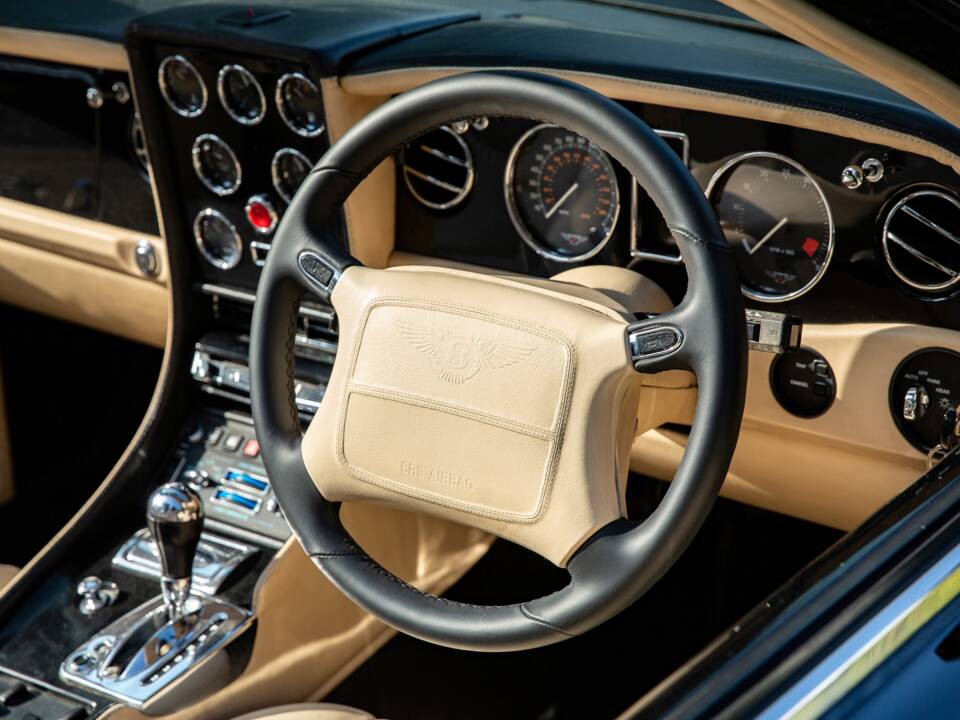 Imagen 4/39 de Bentley Azure Mulliner (2001)