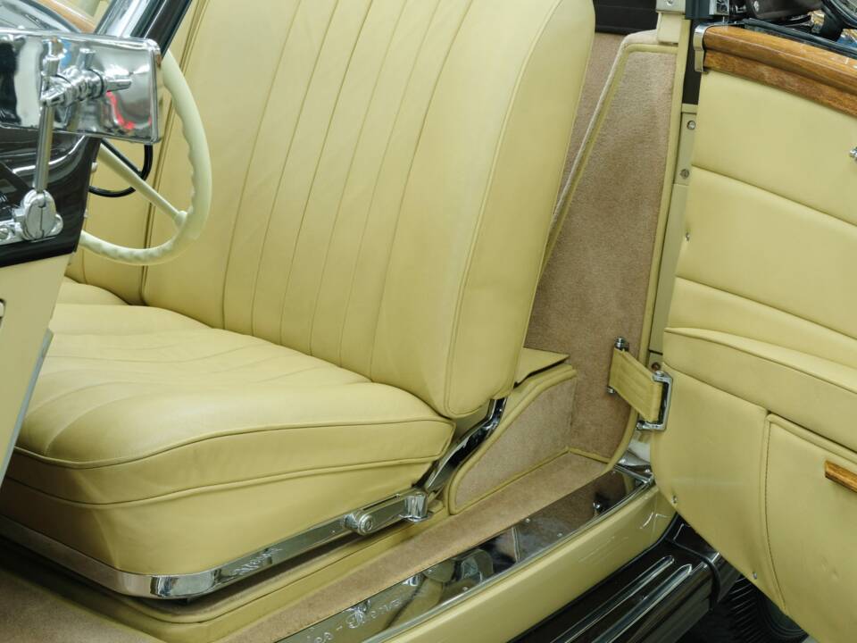 Bild 36/50 von Mercedes-Benz 320n Cabriolet A (1938)