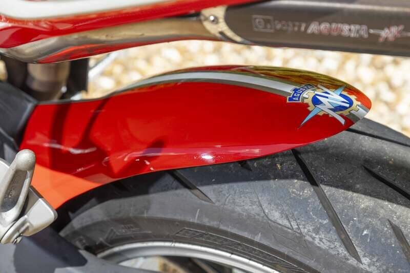 Image 34/45 of MV Agusta F4 1000 S (2006)