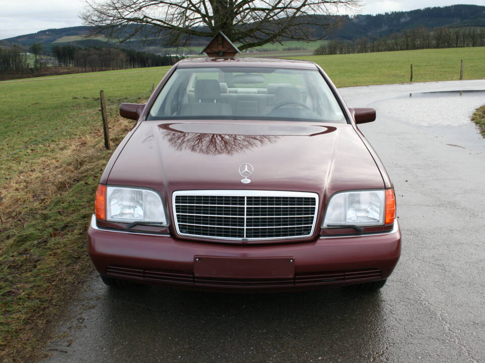 Afbeelding 42/69 van Mercedes-Benz 500 SE (1992)