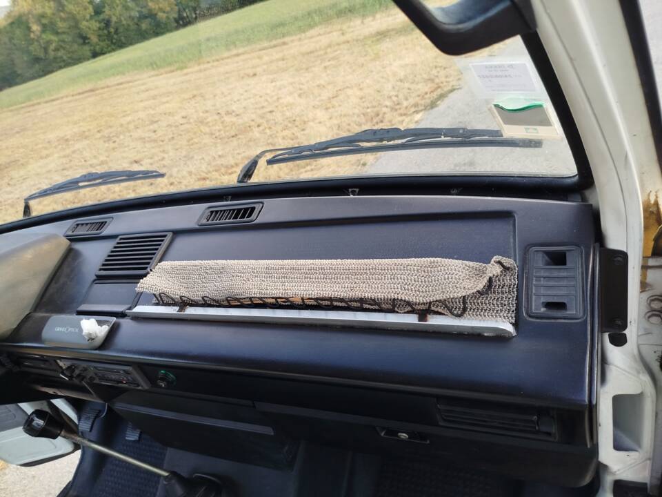 Image 37/50 of Volkswagen T3 Westfalia 1.6 TD (1985)