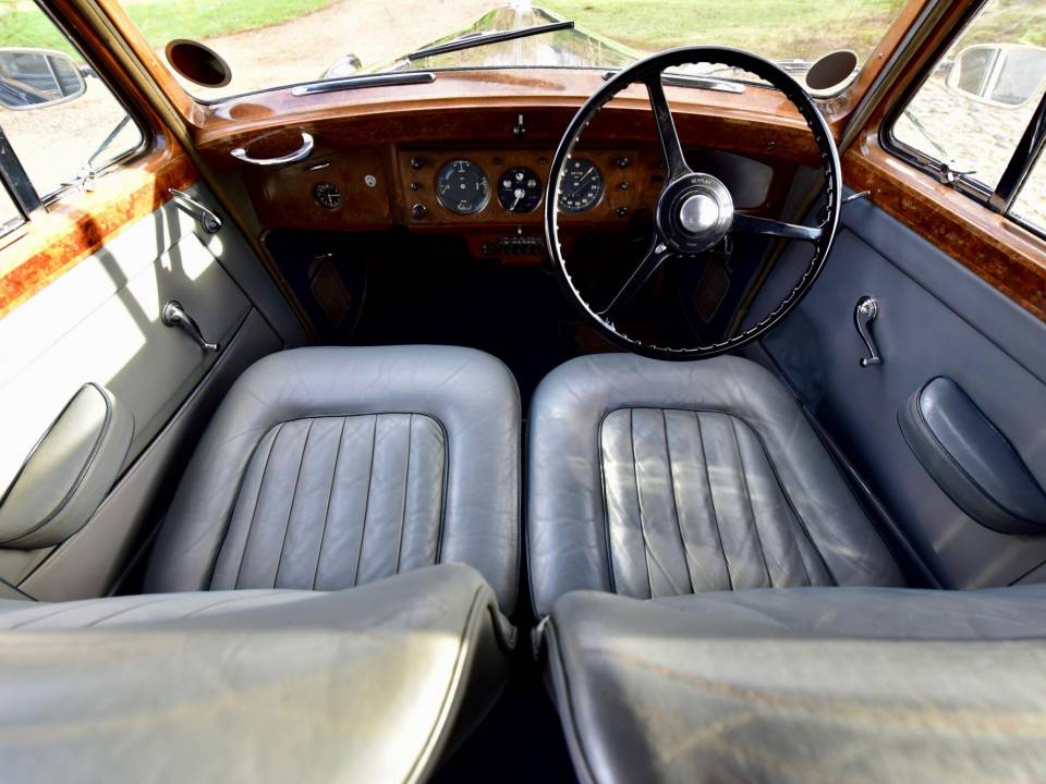 Image 26/50 de Bentley R-Type (1953)