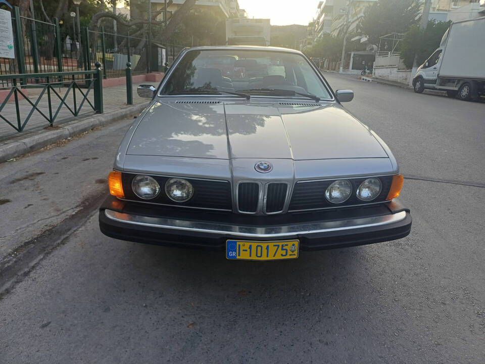 Bild 3/7 von BMW 633 CSi (1984)