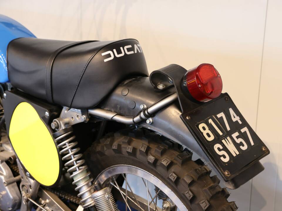 Image 21/25 of Ducati Regolarità 125 (1900)