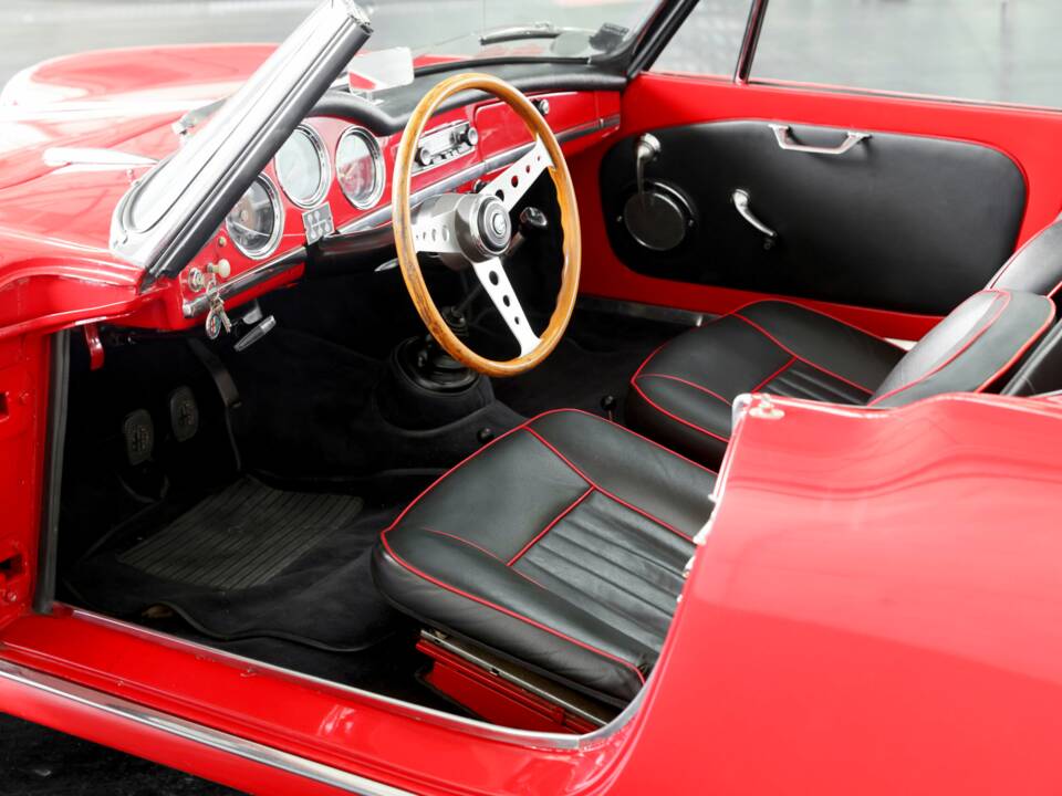 Image 25/50 of Alfa Romeo Giulietta Spider (1962)