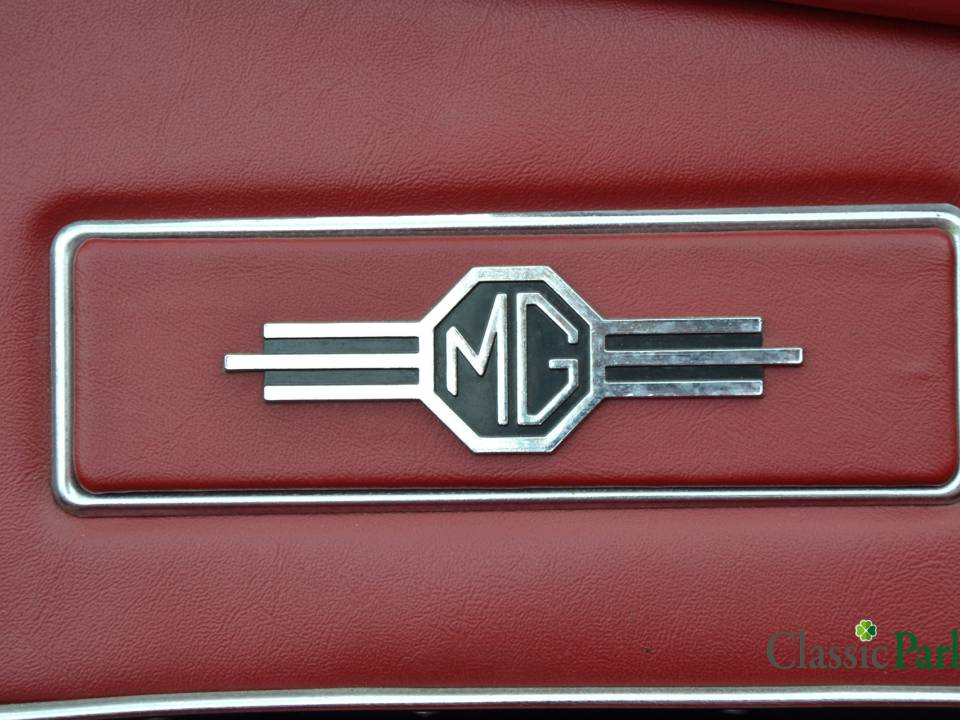 Image 33/49 of MG MGA 1600 (1961)