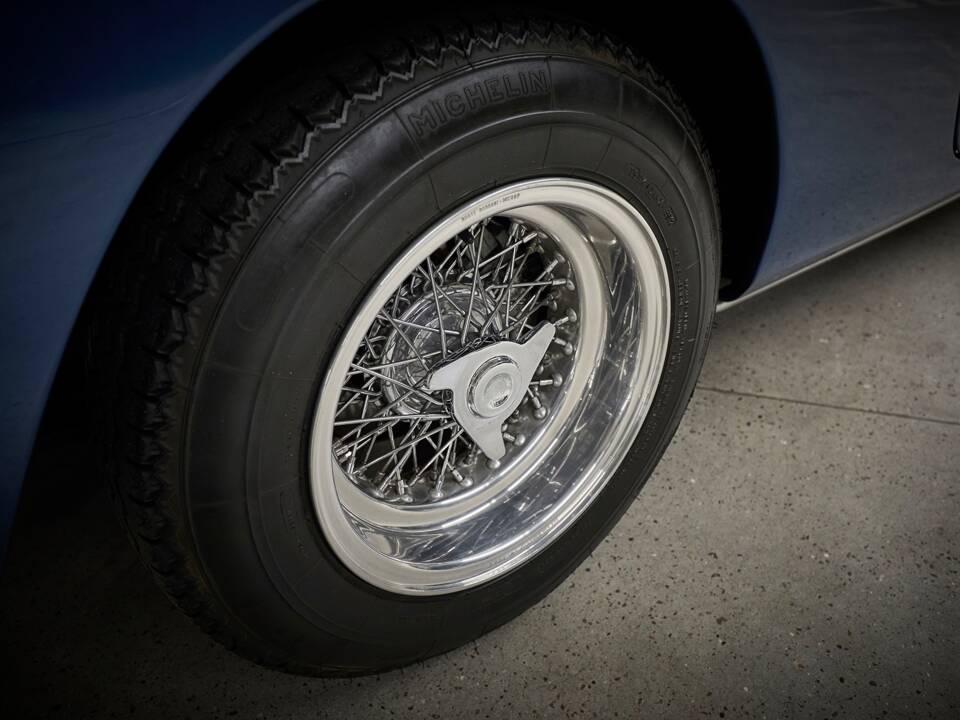 Imagen 41/100 de Ferrari 250 GT 2+2 (1963)