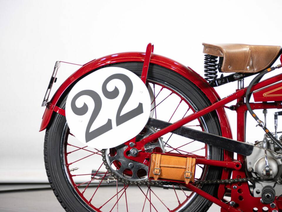 Immagine 37/50 di Moto Guzzi 250 SS (1930)