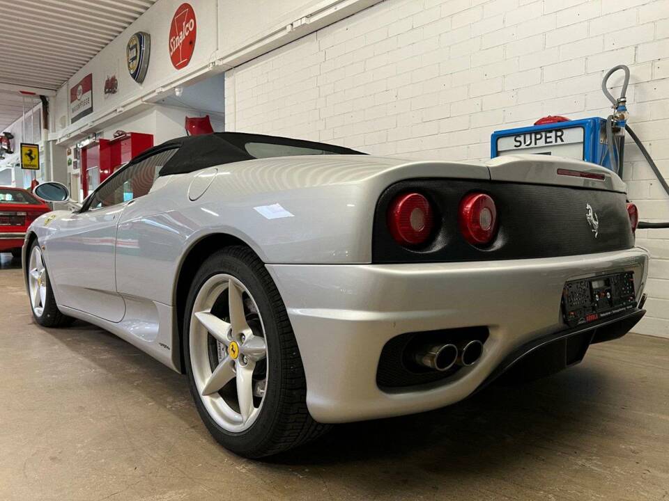 Image 12/16 of Ferrari 360 Spider (2001)