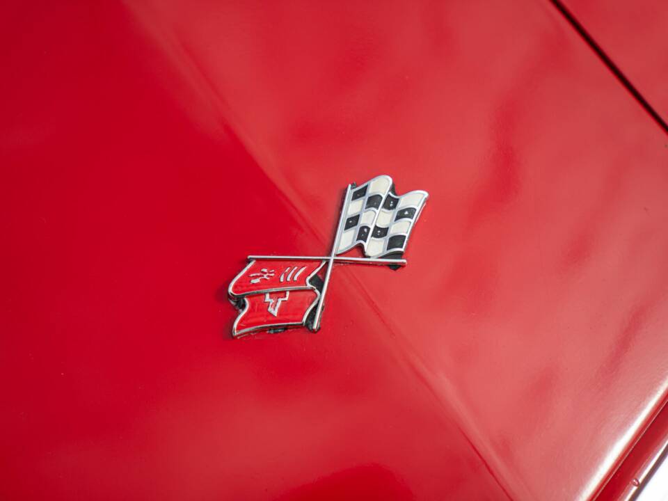 Image 32/50 of Chevrolet Corvette Stingray (1972)