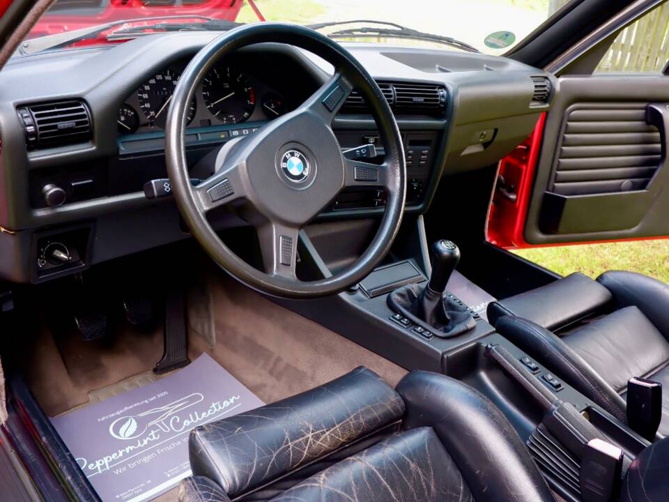Imagen 14/26 de BMW 318i (1992)