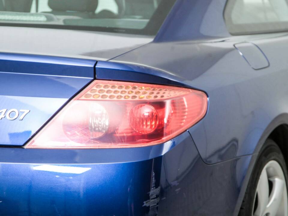 Bild 30/45 von Peugeot 407 3.0i V6 (2006)