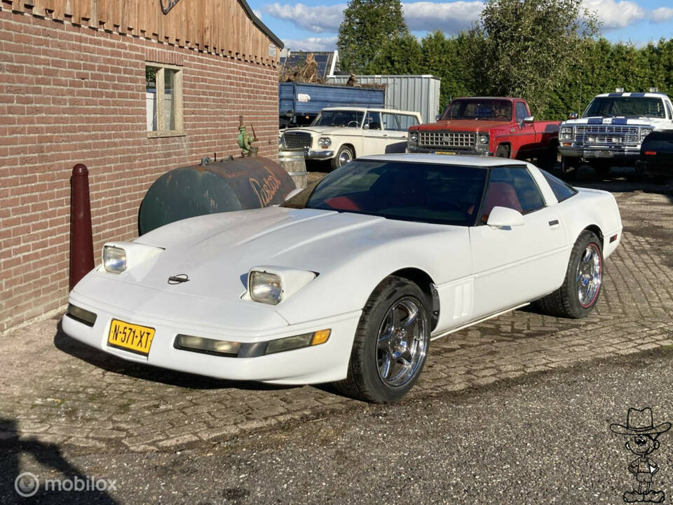 Image 9/24 of Chevrolet Corvette (1994)