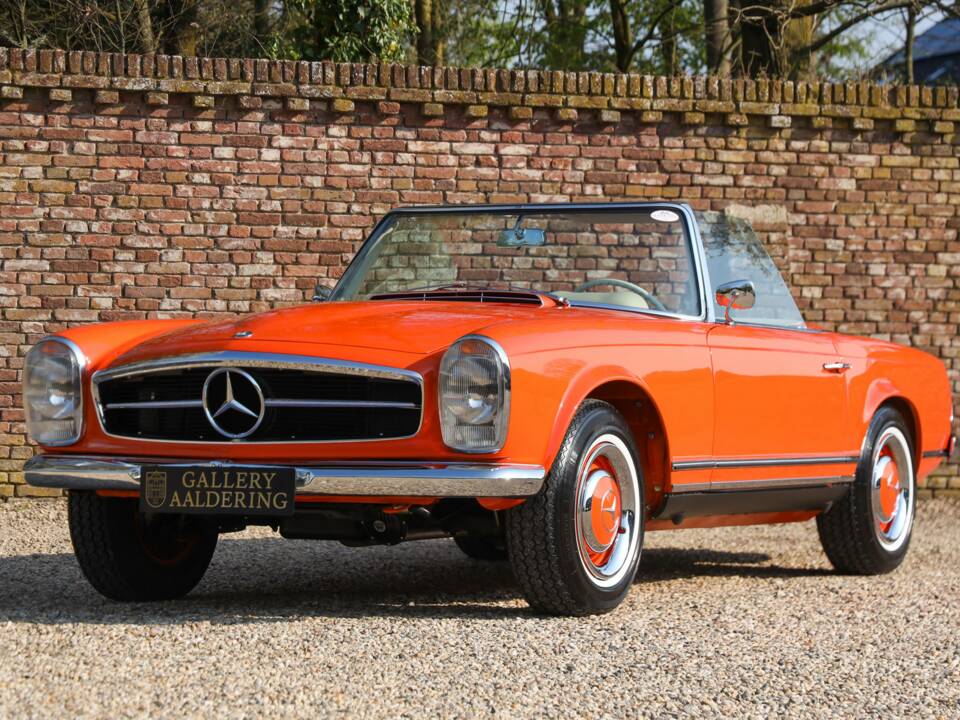 Image 43/50 of Mercedes-Benz 230 SL (1964)
