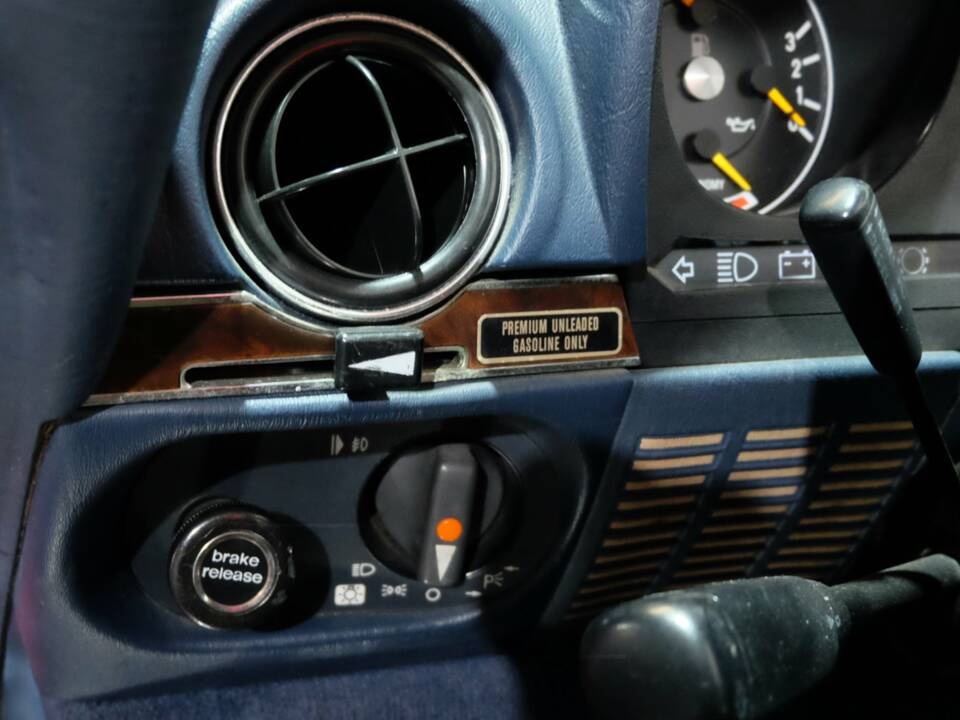 Image 7/42 de Mercedes-Benz 560 SL (1988)