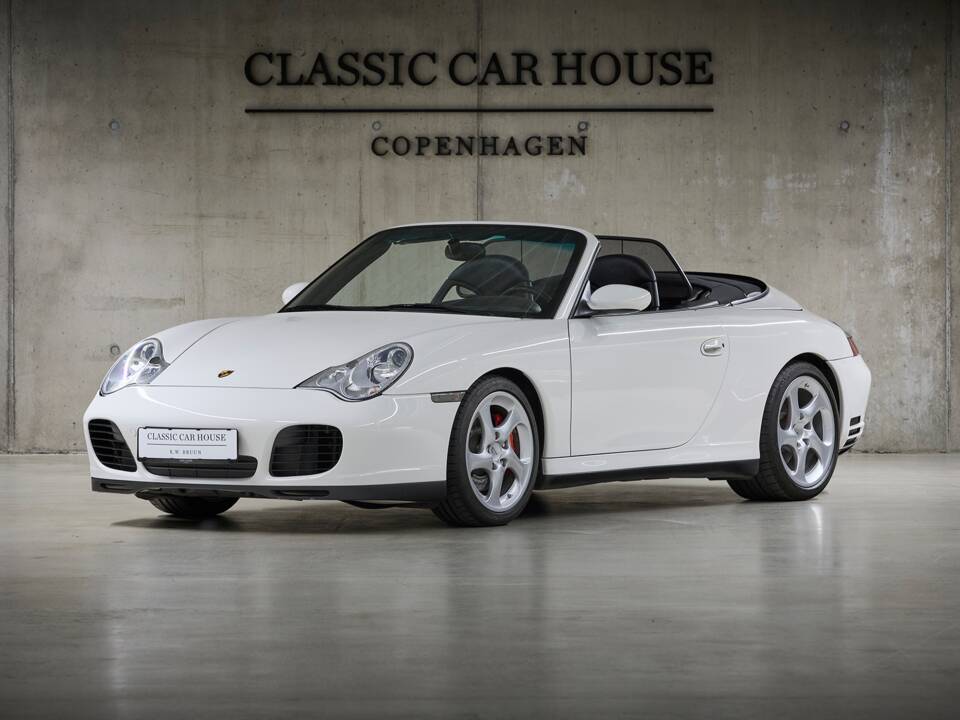 Bild 1/100 von Porsche 911 Carrera 4S (2004)