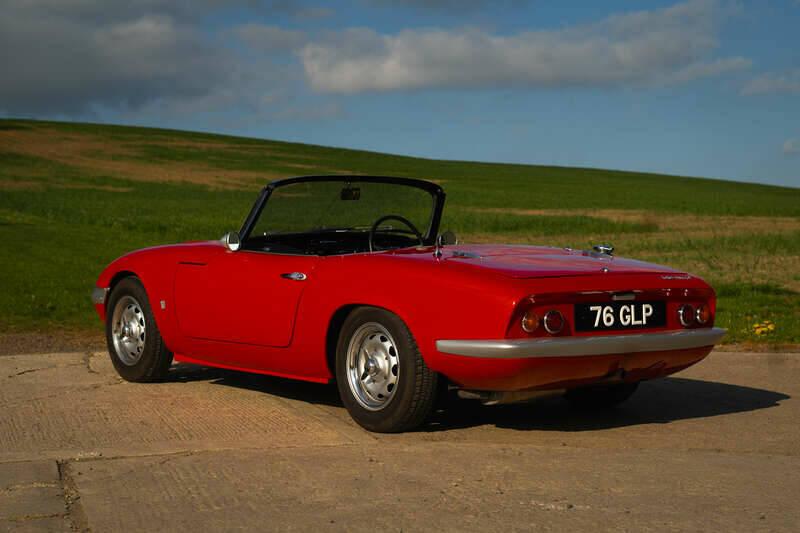 Image 5/6 of Lotus Elan (1965)