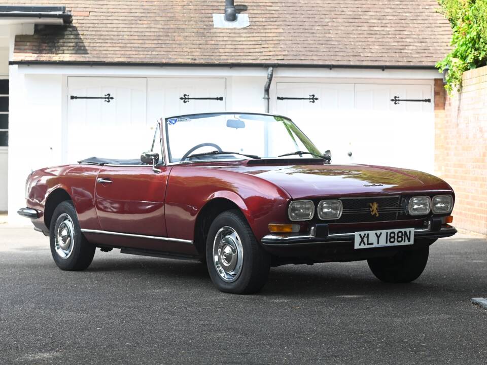 Image 1/26 of Peugeot 504 Convertible (1974)