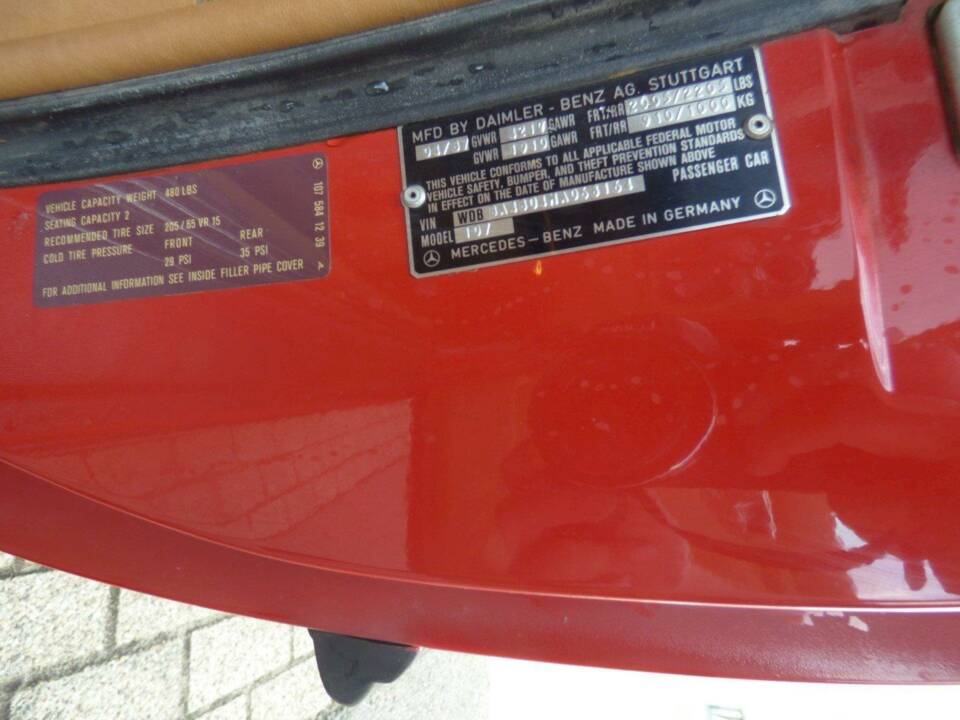 Image 24/36 of Mercedes-Benz 560 SL (1987)