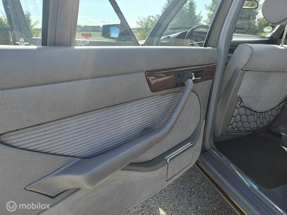 Bild 28/39 von Mercedes-Benz 420 SEL (1986)
