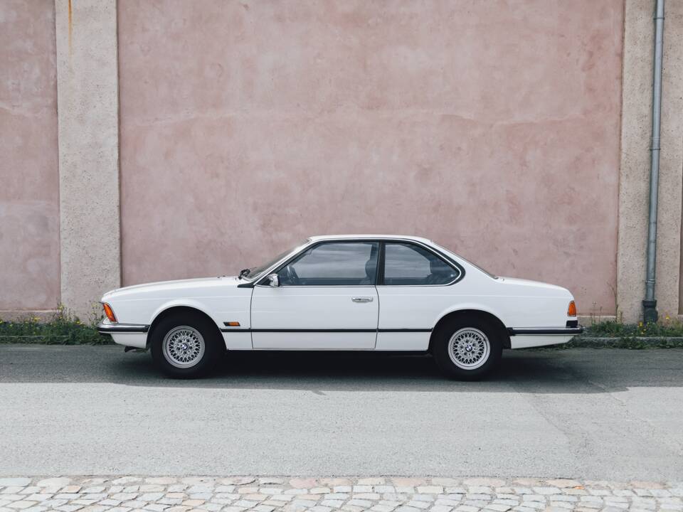 Bild 2/40 von BMW 633 CSi (1984)