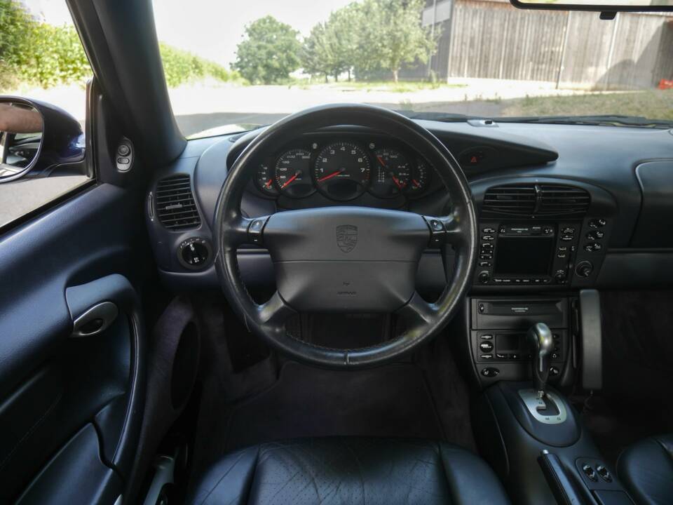Bild 28/46 von Porsche 911 Carrera 4S (1900)