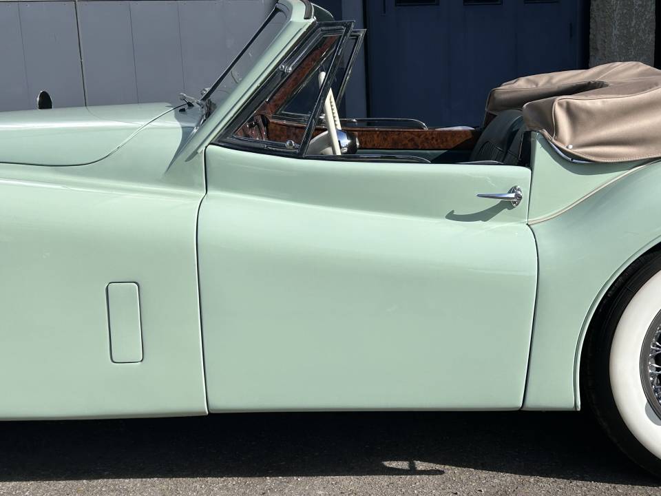 Imagen 20/30 de Jaguar XK 120 DHC (1953)